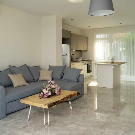 Bodrum Adabuku Luks 2+1 Ozel Plaj Ve Havuzlu Villa *